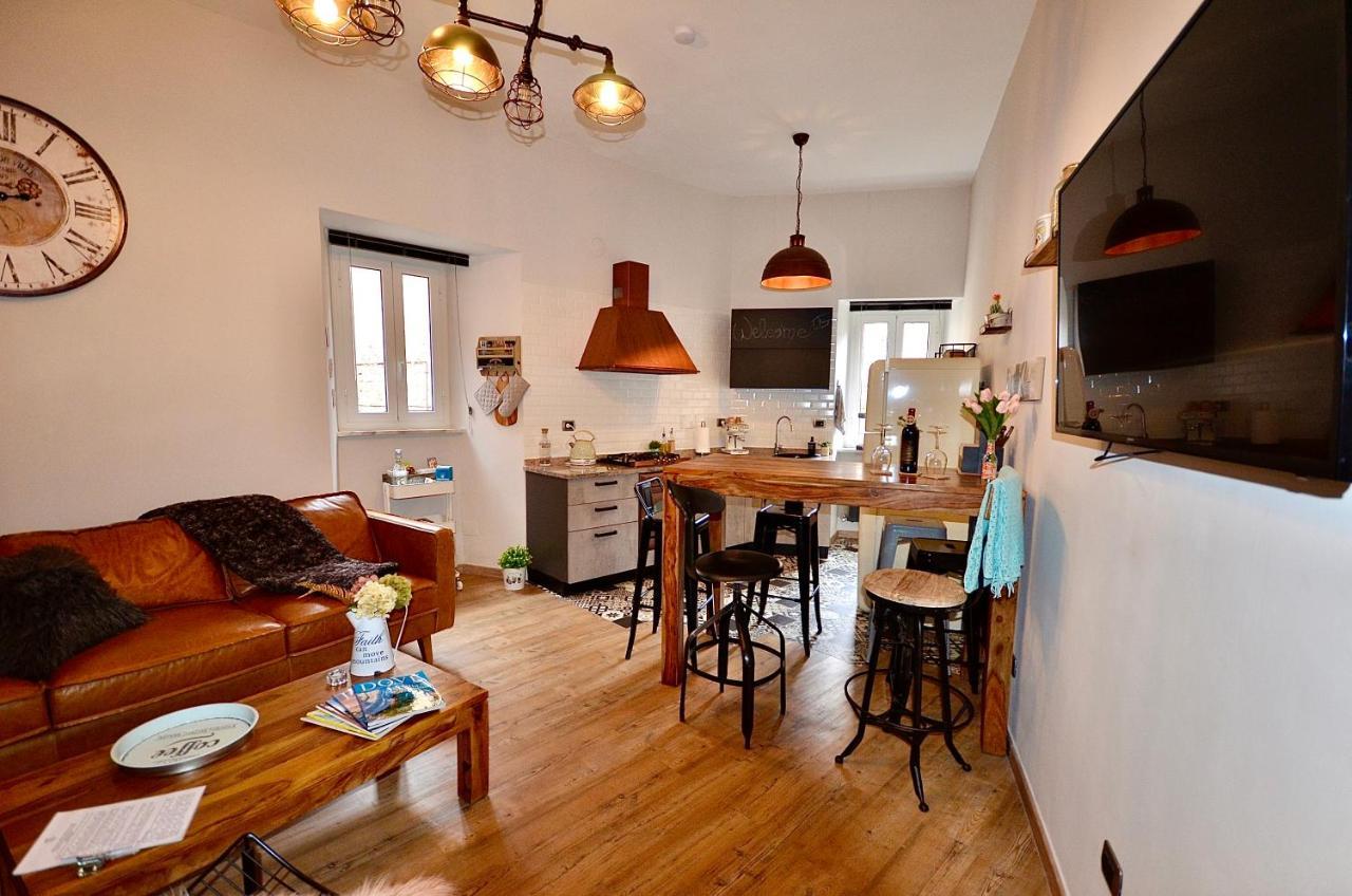 Goose House Luxury Holiday Home Сутрі Екстер'єр фото